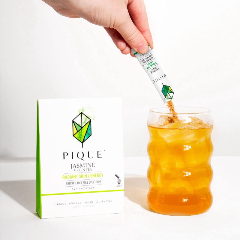 Pique Organic Jasmine Green Tea Crystals - Vitalizing Antioxidants for Immune Support, Radiant Skin, Calm Energy, Fresh Aroma Jasmine Petals - 14 Single Serve Sticks (Pack of 1) - Image 3